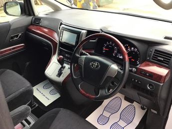 Toyota Vellfire TOYOTA VELLFIRE Z AUTO WHITE 2.4L 7SEAT ULEZ 10-60 FRESH IMPORT 