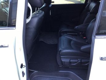 Nissan Elgrand NISSAN ELGRAND HIGHWAYSTAR 2.5,13-13 ULEZ, 7 SEATS, FRESH IMPORT