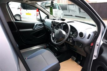 Peugeot Partner E-HDI TEPEE S Automatic Disabled Wheelchair Passenger Upfront WA