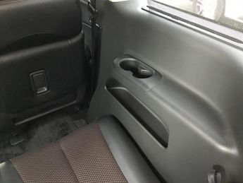 Nissan Elgrand NISSAN ELGRAND HIGHWAYSTAR 4X4 AUTO 3.5, ULEZ, 10-60, 7 SEAT, FR