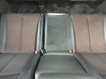 Nissan Elgrand NISSAN ELGRAND HIGHWAYSTAR 4X4 AUTO 3.5, ULEZ, 10-60, 7 SEAT, FR