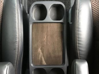 Nissan Elgrand NISSAN ELGRAND HIGHWAYSTAR 4X4 AUTO 3.5, ULEZ, 10-60, 7 SEAT, FR