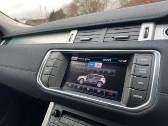 Land Rover Range Rover Evoque 2.2 SD4 PURE TECH 5d 190 BHP 273.55PM WITH ONLY 495 DEPOSIT