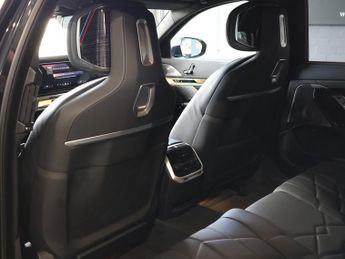 BMW i7 XDRIVE60 M SPORT PRO