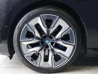 BMW i7 XDRIVE60 M SPORT PRO