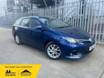 Toyota Auris VVT-I ICON TECH TOURING SPORTS PCO READY , ULEZ  , LOW MILES , A