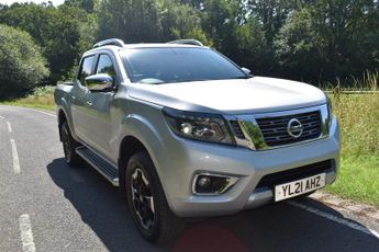 Nissan Navara 2.3 dCi Tekna 4WD Euro 6 (s/s) 4dr