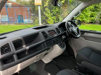 Volkswagen Transporter 2.0 T30 TDI KOMBI HIGHLINE 4MOTION BMT 177 BHP FINANCE AVAILABLE