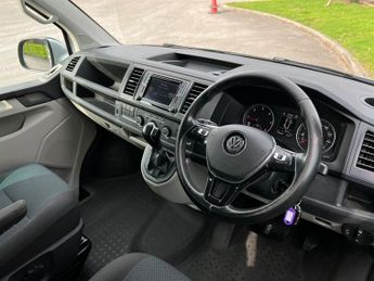 Volkswagen Transporter 2.0 T30 TDI KOMBI HIGHLINE 4MOTION BMT 177 BHP FINANCE AVAILABLE