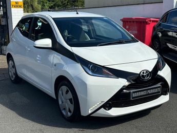 Toyota AYGO 1.0 VVT-i x-play Hatchback 5dr Petrol Manual Euro 6 (68 ps)