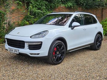 Porsche Cayenne V8 TURBO TIPTRONIC S