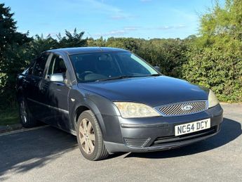 Ford Mondeo 2.0 LX Hatchback 5dr Petrol Automatic (218 g/km, 143 bhp)