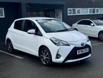 Toyota Yaris 1.5 VVT-i Icon Tech Hatchback 5dr Petrol Manual Euro 6 (111 ps)