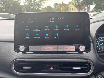 Hyundai Kona 64kWh Ultimate SUV 5dr Electric Auto (10.5kW Charger) (204 ps)