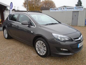 Vauxhall Astra 1.4i Excite Hatchback 5dr Petrol Manual Euro 6 (100 ps)