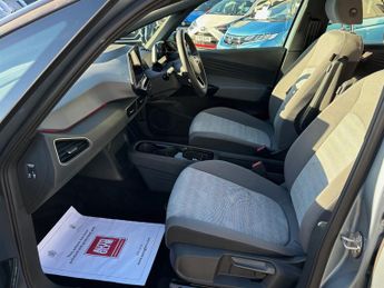 Volkswagen ID.3 Pure Performance 45kWh Life Hatchback 5dr Electric Auto (150 ps)