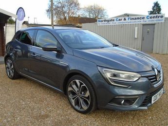 Renault Megane 1.5 dCi Signature Nav Hatchback 5dr Diesel Manual Euro 6 (s/s) (