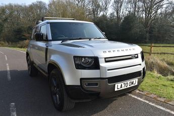 Land Rover Defender 3.0 D300 MHEV X-Dynamic HSE Auto 4WD Euro 6 (s/s) 5dr
