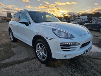 Porsche Cayenne D V6 TIPTRONIC 2013 REG , LEATHER SEATS , IMMACULATE CAR , FEW M