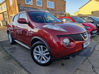 Nissan Juke 1.6 Tekna SUV 5dr Petrol CVT Euro 5 (117 ps)