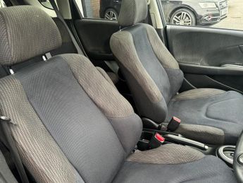 Honda Jazz 1.4 i-VTEC EX Hatchback 5dr Petrol CVT Euro 5 (99 ps)