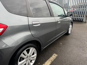 Honda Jazz 1.4 i-VTEC EX Hatchback 5dr Petrol CVT Euro 5 (99 ps)