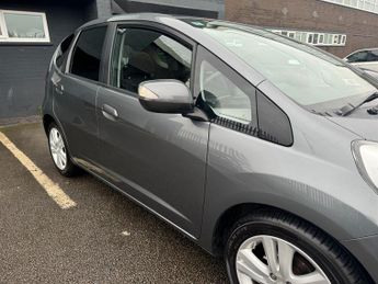 Honda Jazz 1.4 i-VTEC EX Hatchback 5dr Petrol CVT Euro 5 (99 ps)