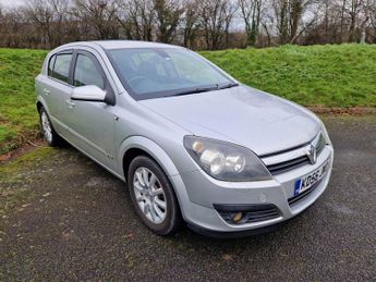 Vauxhall Astra DESIGN 16V E4