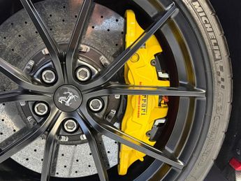 Ferrari 488 Pista 3.9T V8 F1 DCT