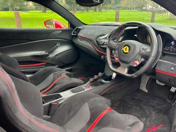Ferrari 488 Pista 3.9T V8 F1 DCT