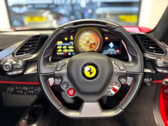Ferrari 488 Pista 3.9T V8 F1 DCT