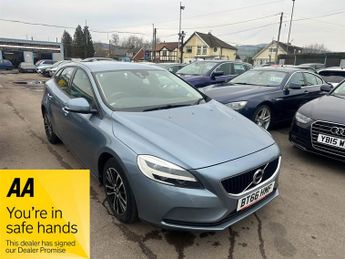 Volvo V40 T3 MOMENTUM