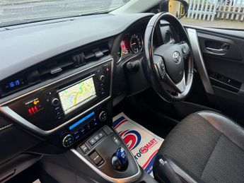 Toyota Auris 1.8 VVT-h Excel Hatchback 5dr Petrol Hybrid CVT Euro 5 (s/s) (13