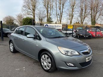 Vauxhall Astra 1.6 16v Exclusiv Hatchback 5dr Petrol Manual Euro 5 (115 ps)