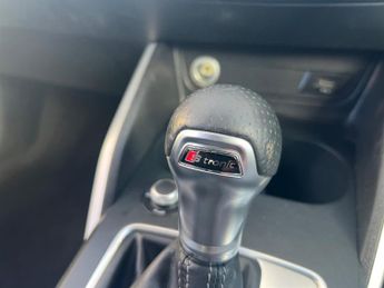 Audi Q2 TFSI S LINE