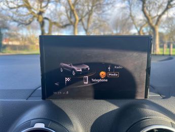 Audi Q2 TFSI S LINE