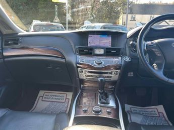 Infiniti M 3.5 35h V6 GT Premium Saloon 4dr Petrol Hybrid Auto Euro 5 (s/s)