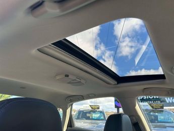 Infiniti M 3.5 35h V6 GT Premium Saloon 4dr Petrol Hybrid Auto Euro 5 (s/s)