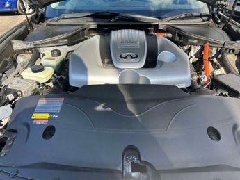 Infiniti M 3.5 35h V6 GT Premium Saloon 4dr Petrol Hybrid Auto Euro 5 (s/s)
