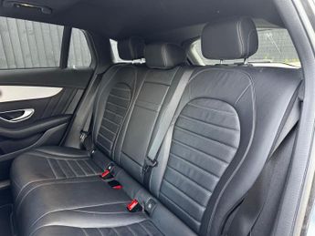 Mercedes EQC 400 80kWh AMG Line (Premium) Auto 4MATIC 5dr