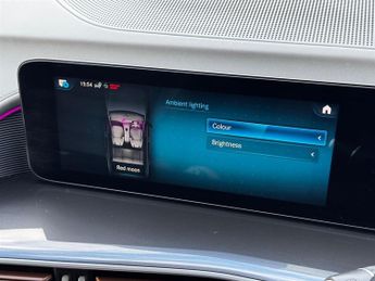 Mercedes EQC 400 80kWh AMG Line (Premium) Auto 4MATIC 5dr