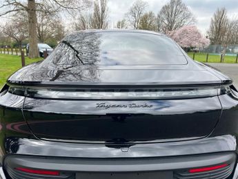 Porsche Taycan Performance Plus 93.4kWh Turbo
