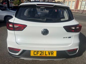 MG MG ZS EXCLUSIVE
