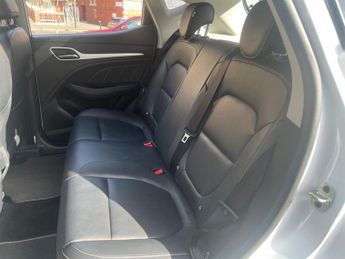 MG MG ZS EXCLUSIVE
