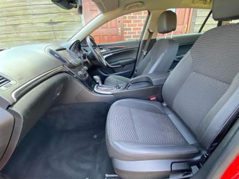 Vauxhall Insignia 2.0 CDTi Tech Line Sports Tourer 5dr Diesel Auto Euro 6 (170 ps)