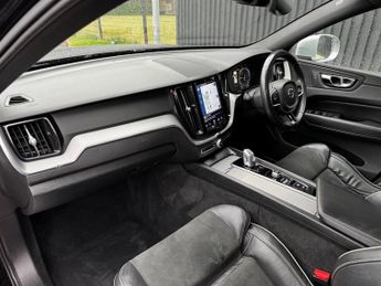 Volvo XC60 2.0h T8 Twin Engine 10.4kWh R-Design Auto AWD Euro 6 (s/s) 5dr