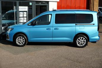 Ford Tourneo Connect TITANIUM ECOBOOST, Automatic, Disabled, Wheelchair Accessible Ve