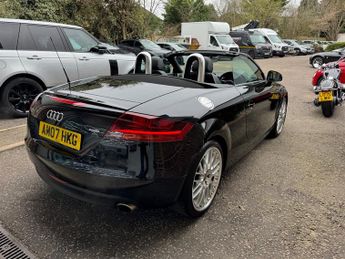 Audi TT 3.2 TFSI V6 Roadster 2dr Petrol S Tronic quattro Euro 4 (250 ps)