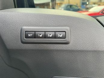 Toyota Alphard HYBRID 2.4L AUTO CRUISE 7 SEATS 5dr