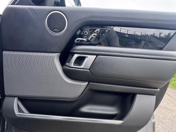 Land Rover Range Rover AUTOBIOGRAPHY P400e 12.4kWh LWB